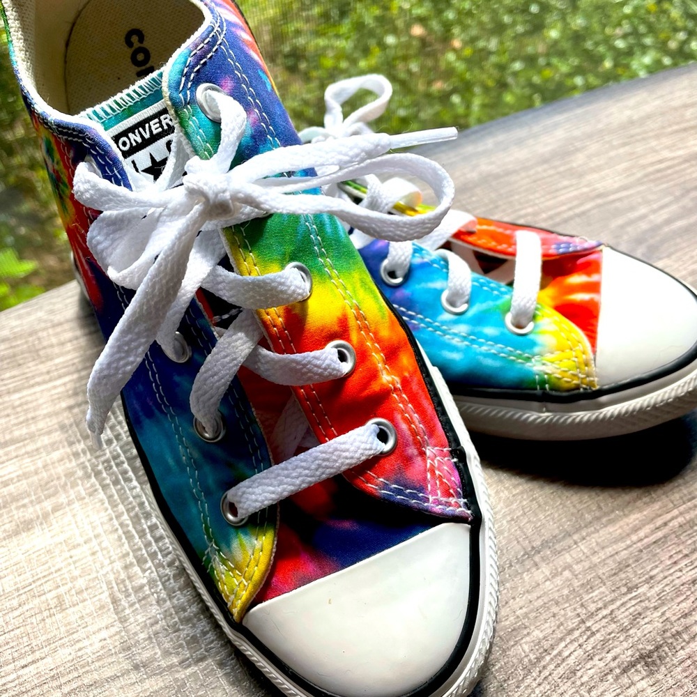 TIE DYE CONVERSE